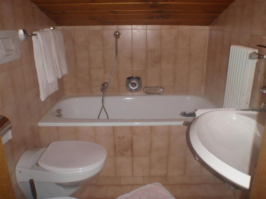 Hotel Silvesterhof Доббиако Номер фото